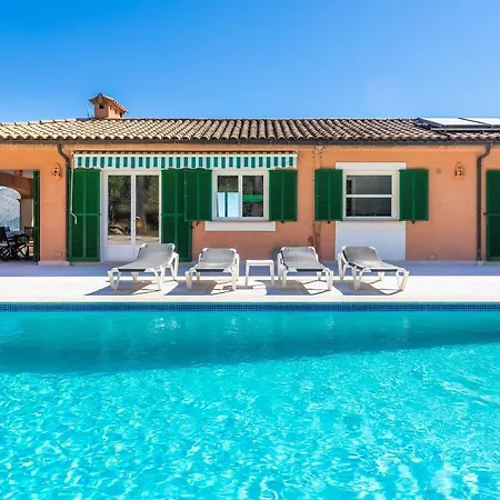 Santa Maria Villa *